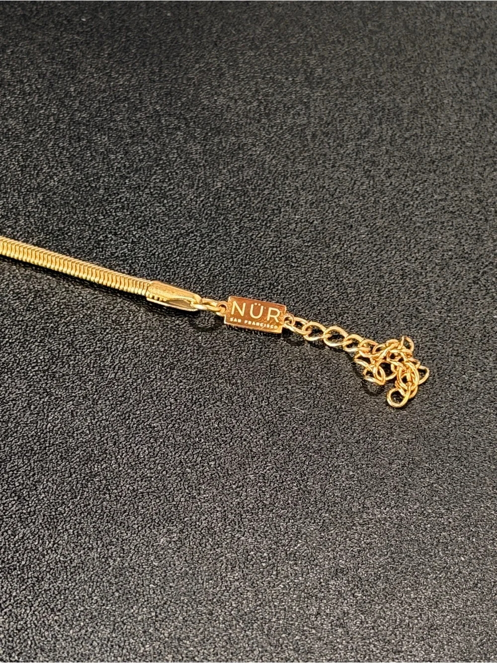 Nür Gold Herringbone Chain Bracelet